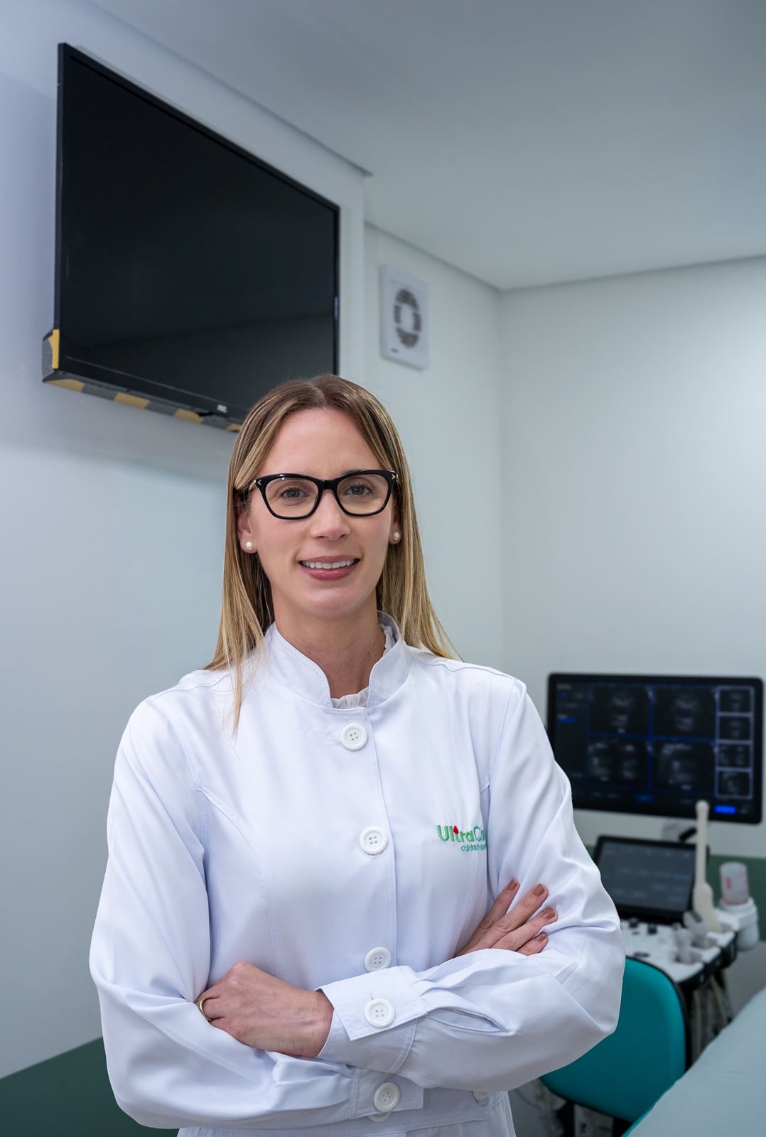 Dra. Flávia Lotti Borges, diretora técnica da Clínica UltraCare